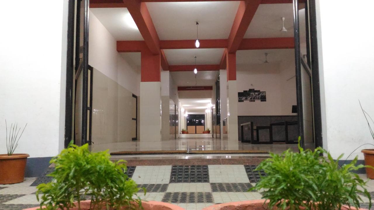 Dhoni Castle Hotel Palakkad Luaran gambar