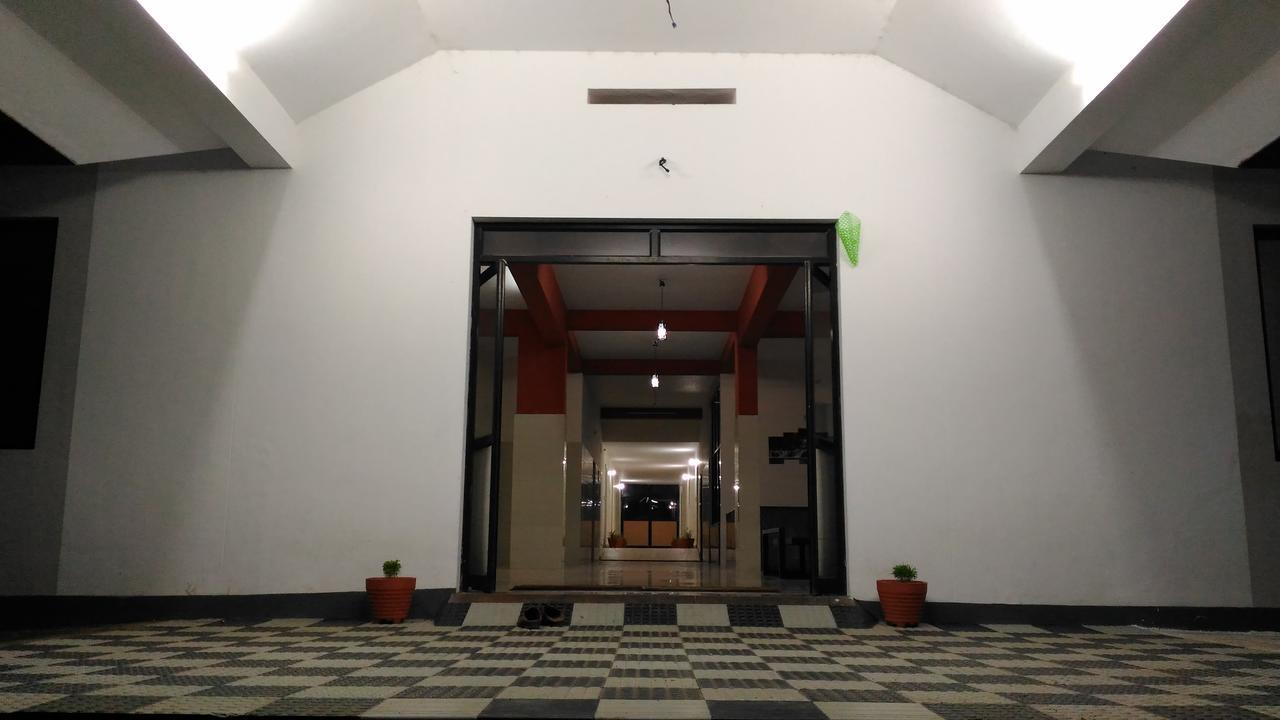 Dhoni Castle Hotel Palakkad Luaran gambar