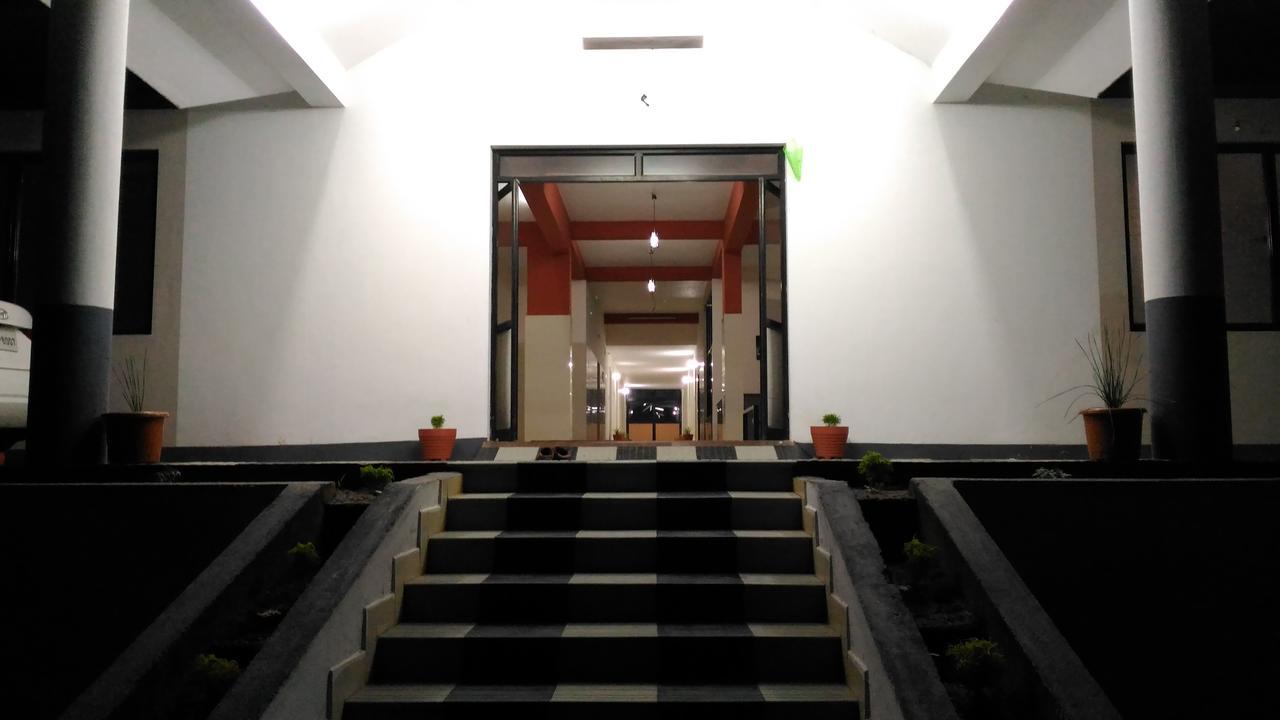 Dhoni Castle Hotel Palakkad Luaran gambar